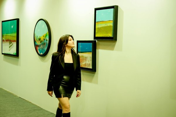 Comment les Séries Télévisées Capturent et Illustrent la Réalité Sociale ?