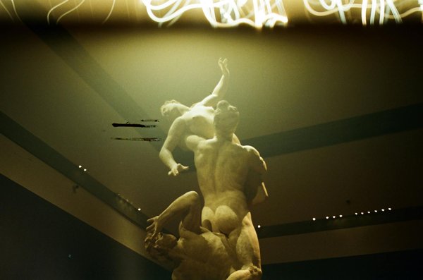 Éclats Nocturnes : Une Défense Passionnée pour Ciel Étoilé